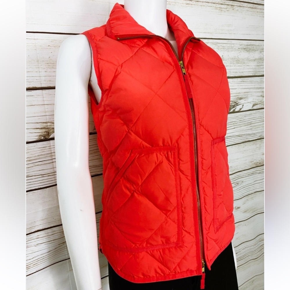 J. Crew Women's Red Quilted Vest Size Small